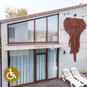 Cabañas la Senda de los Elefantes - Cabárceno, Elefantes